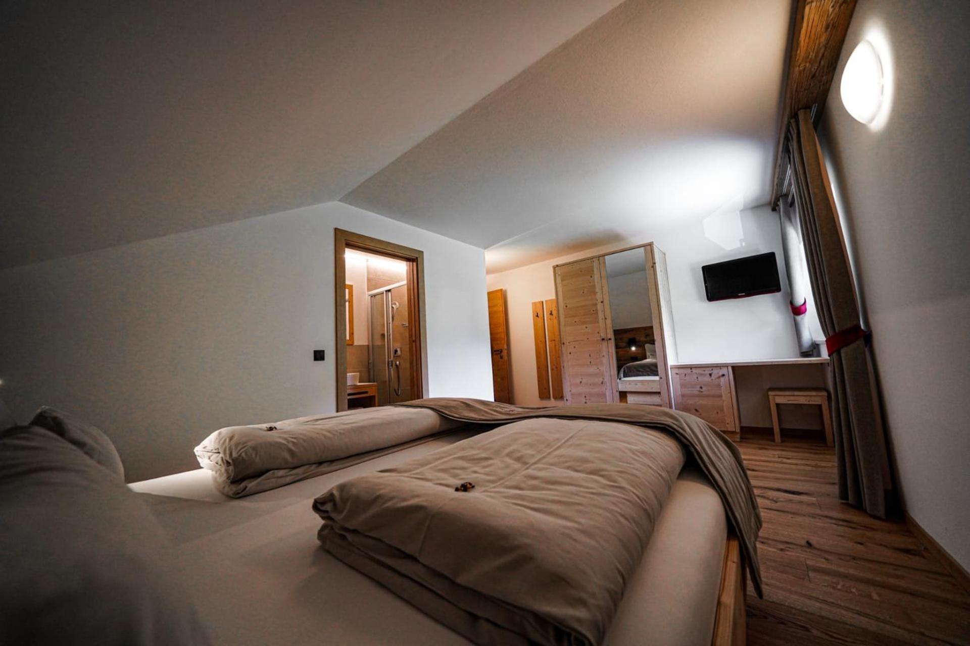 Garni Bergblick Hotel Braies  Buitenkant foto